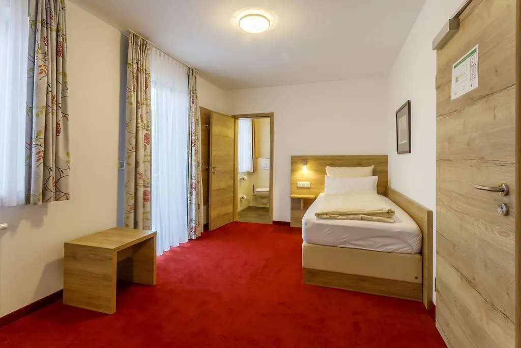 Gasthaus Und Landhotel Wiedmann Eresing 3*,  Germany